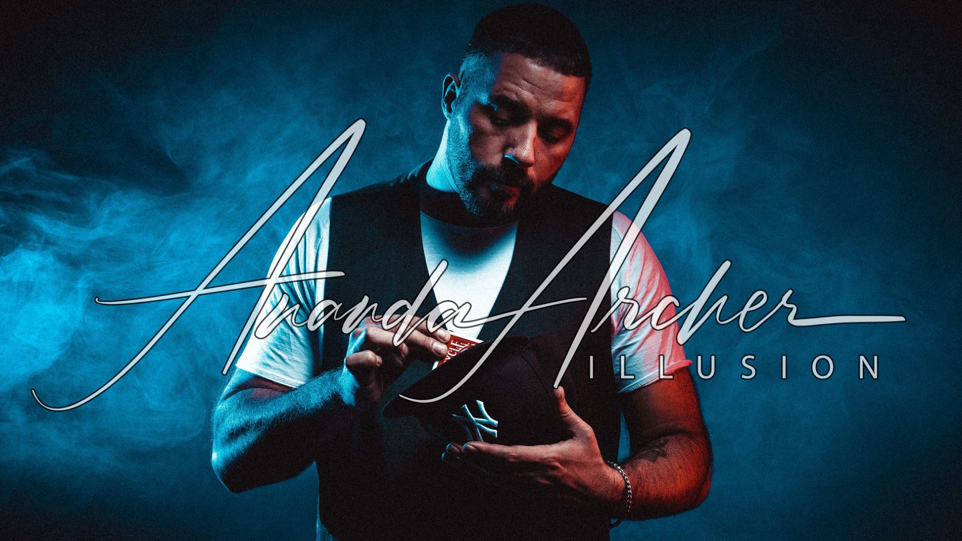 Magic Moments - Close Up Zauberer, Illusionist und Magier Ananda Archer